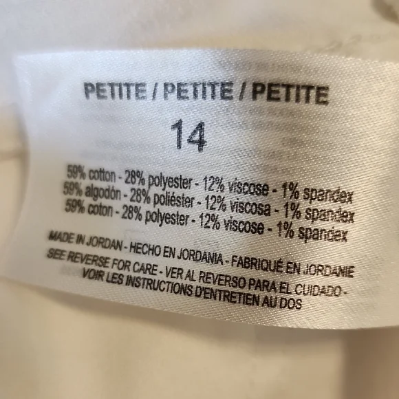 White Bermuda Women's Shorts with Power Pockets - Picture 12 of 12